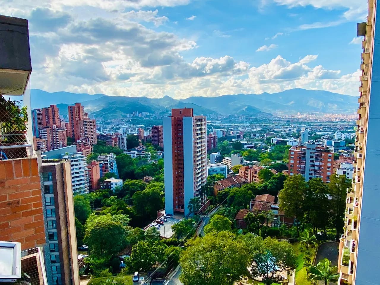 All-In Summer Meetup, Medellin