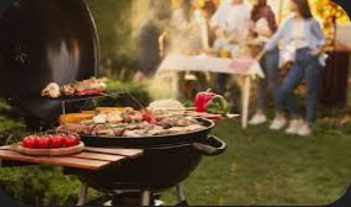 Outdoors: Traditional food barbecue 🍲